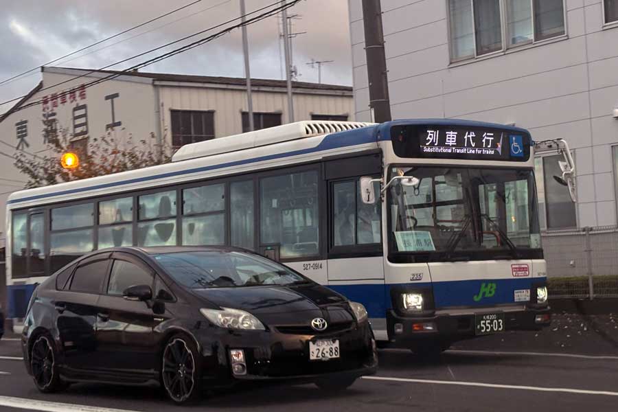 JR East Announces Service Resumption on Chiba Lines Affected by Typhoon No. 25 JR East Announces Service Resumption on Chiba Lines Affected by Typhoon No. 25